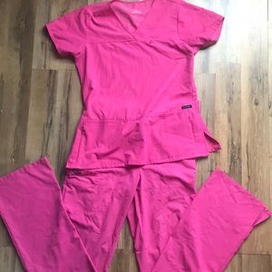 Size S hot pink Jockey scrubs! Pants are S tall!
